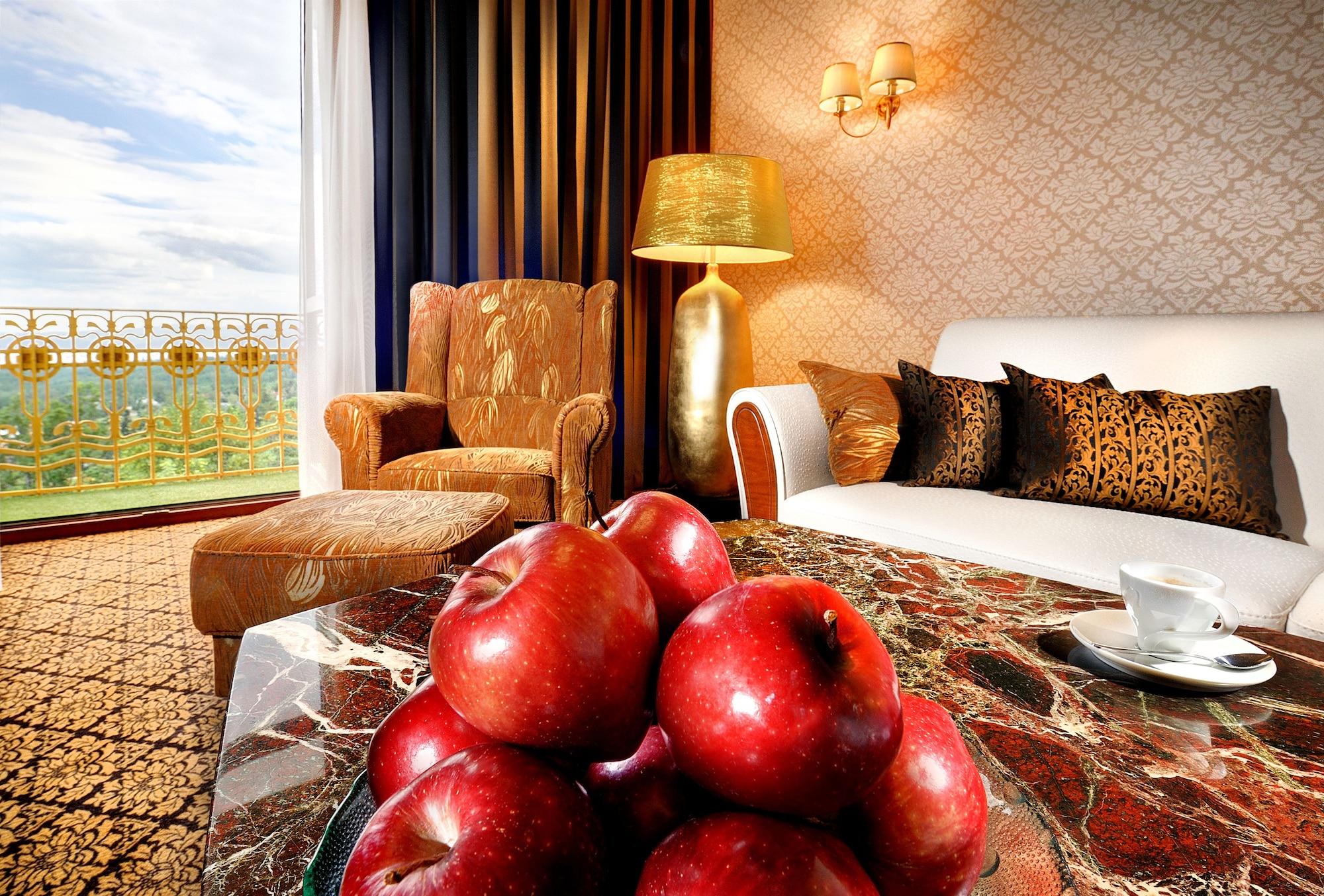 Hotel Grand Praha 4*