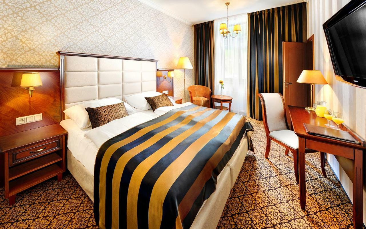 Hotel Grand Praha 4*